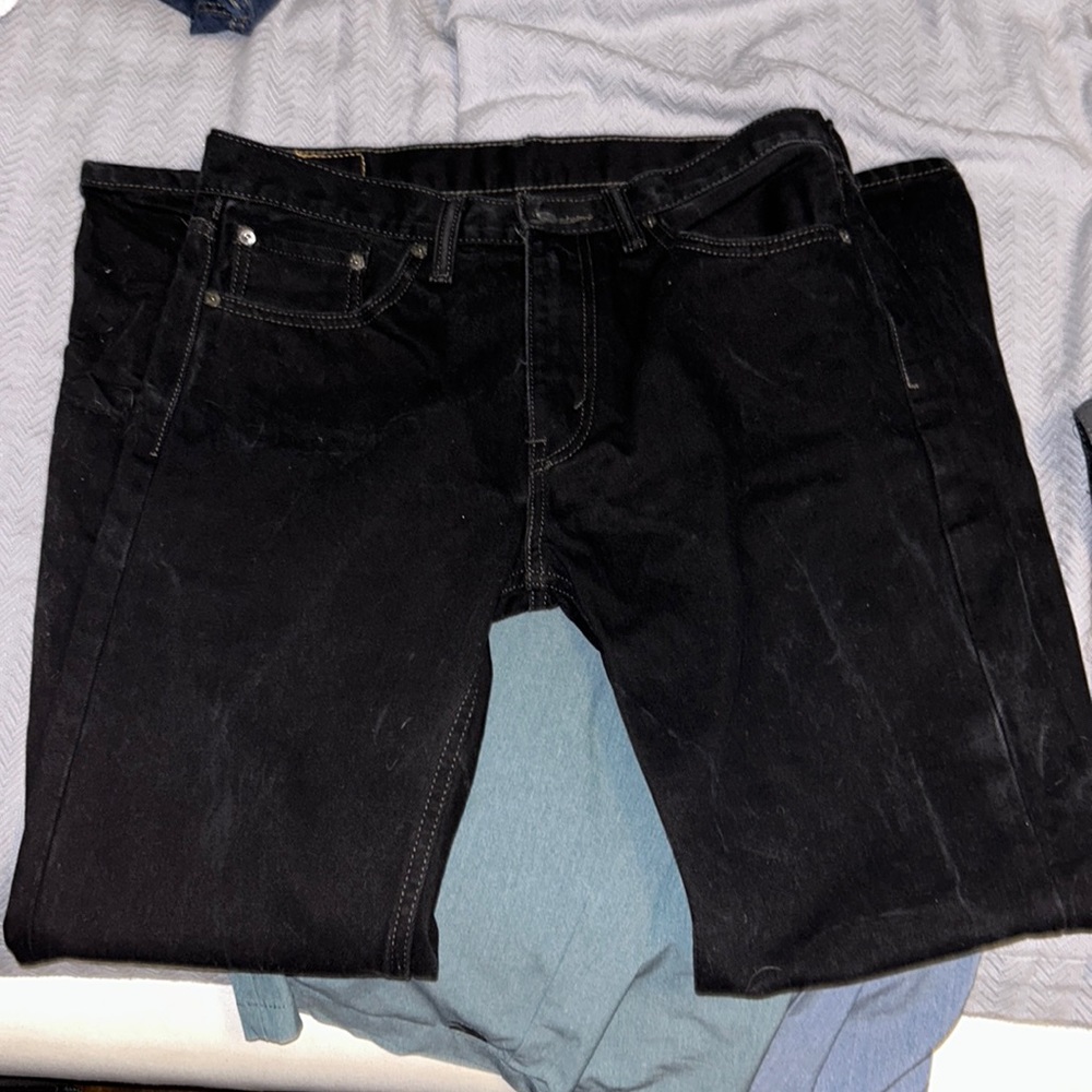 Men’s Levi’s jeans